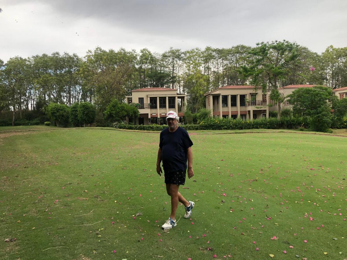 Villa At Tarudhan Valley Golf Resort Manesar Ngoại thất bức ảnh