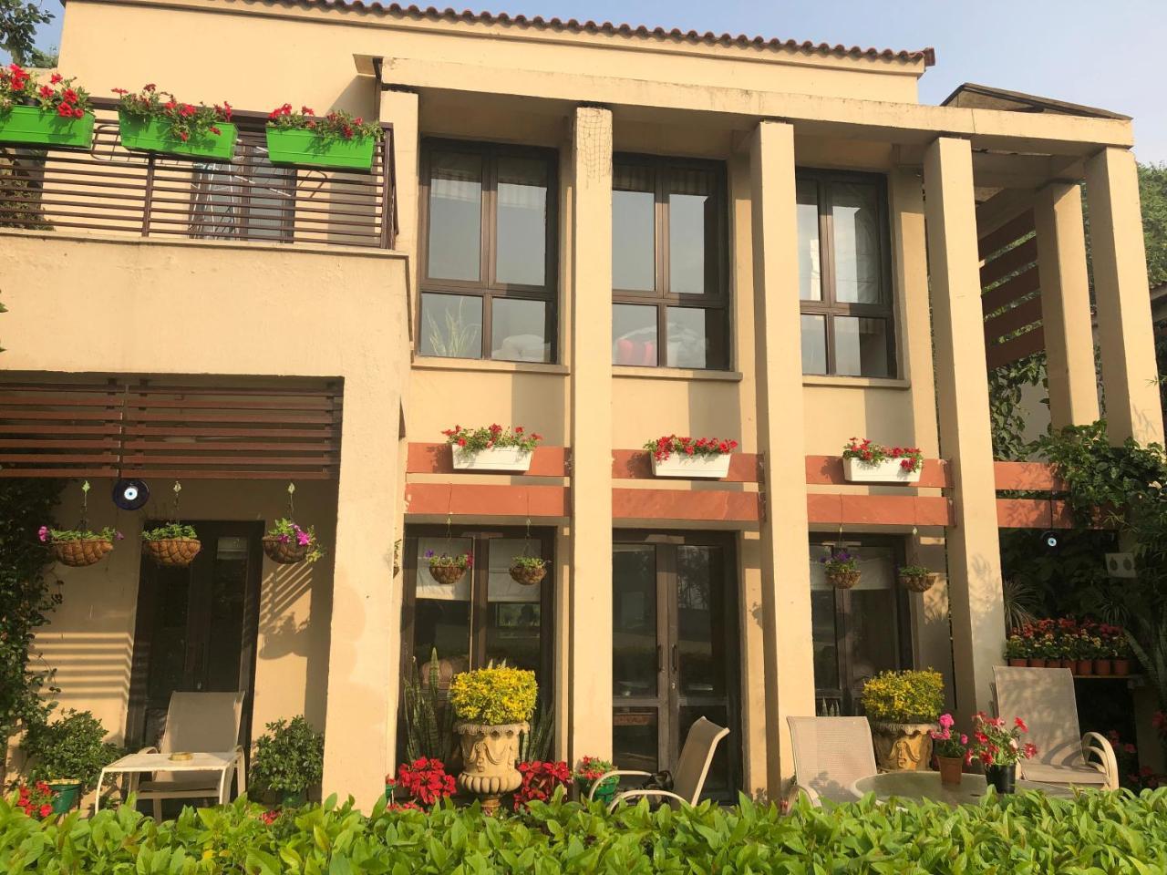 Villa At Tarudhan Valley Golf Resort Manesar Ngoại thất bức ảnh